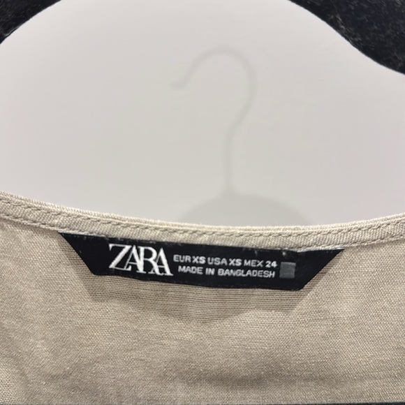 Zara Green Tiered Ruffled linen dress - Picture 5 of 8